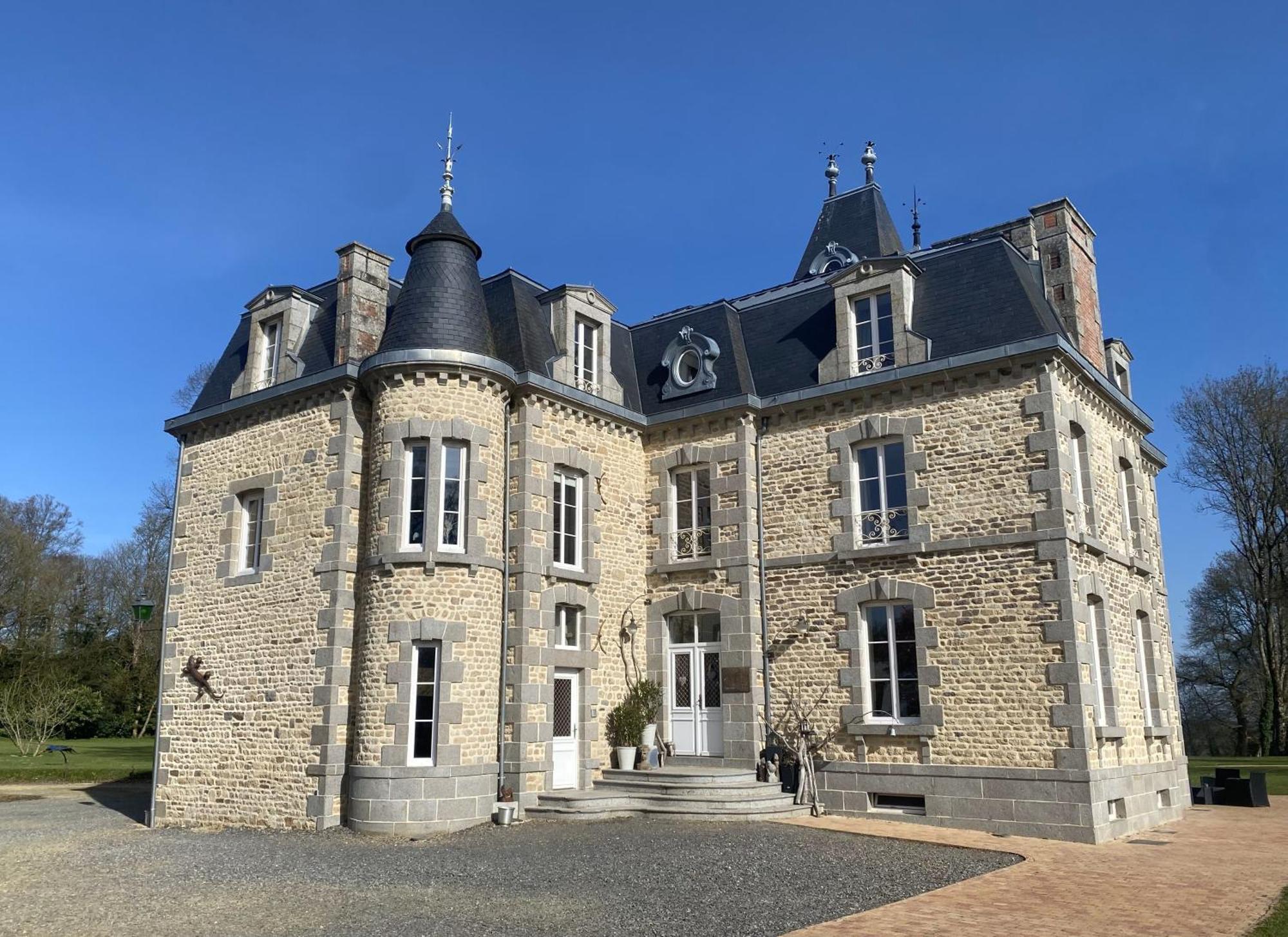 Au Chateau La Lucerne-d'Outremer Экстерьер фото